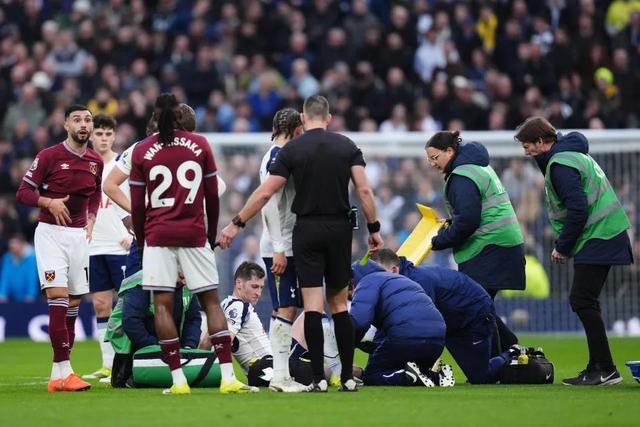 英媒：热刺后卫本-戴维斯伤退，可能缺席威尔士世界杯附加赛