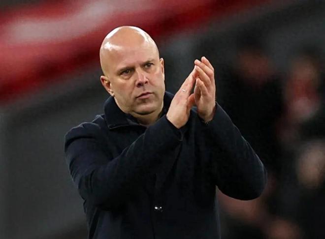 利物浦一夜剧变！斯洛特濒临下课 ，阿隆索有望火线接掌帅印