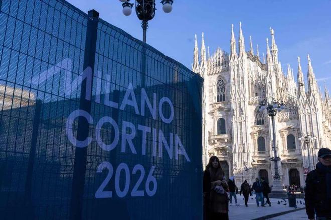 骨裂、被盗、复出、首球！米兰新中锋的狂野一周