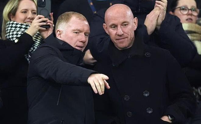 费迪南德：斯科尔斯和巴特对利马的评价很没品，他俩有些越界了