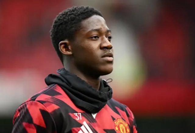 英媒：卡里克上任，梅努冬窗不离队