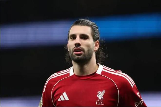 索博：续约谈判有进展但未决定；足总杯的失误其实想做假动作