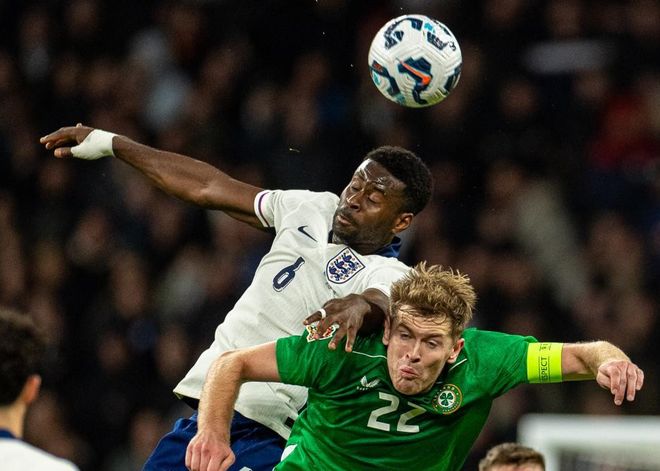 英超|买球员从来不含糊，25岁中卫格伊加盟“蓝月亮”