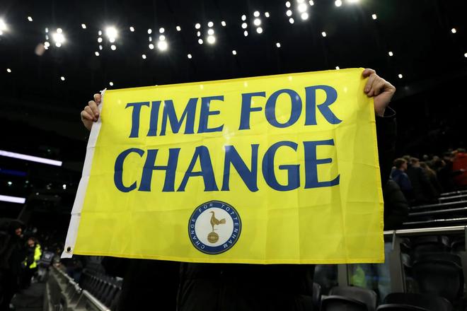 跟队：尽管热刺球迷希望弗兰克下课，但他仍留任并决心摆脱困境