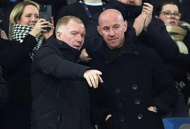 ESPN：曼联对斯科尔斯和巴特关于评论利马的言论感到不满