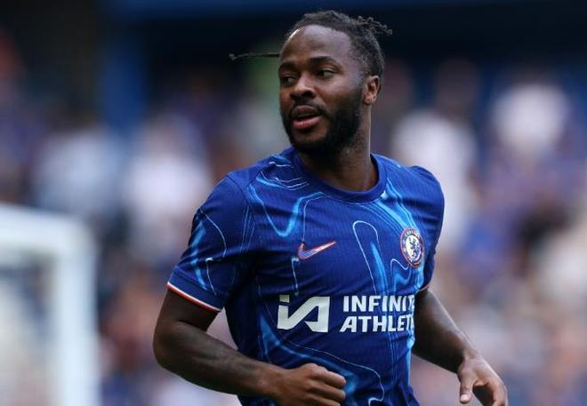 记者：斯特林在跟切尔西谈未来，他可能解约