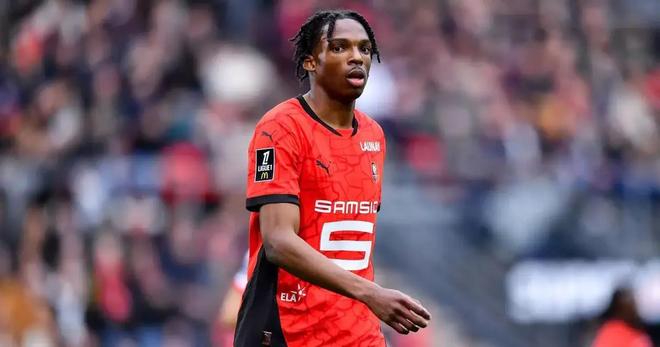 记者：如果切尔西引入雅凯，愿意将其租借回雷恩至本赛季结束