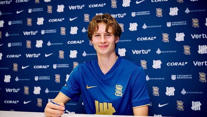 官方：伯明翰签尤尔加登前锋普里斯克，据悉转会费700万欧元