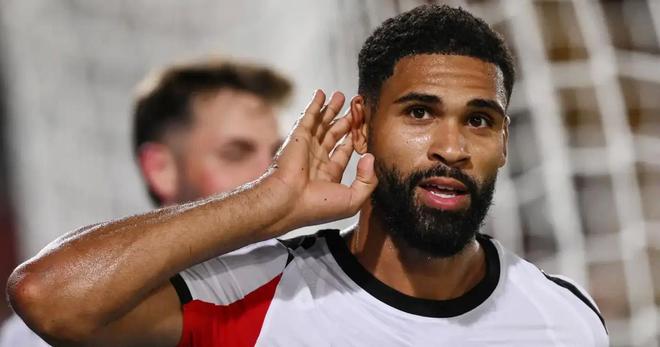 罗马诺:截至目前曼联没接触奇克,维拉正在尝试引入他 罗马诺:截至目前曼联没接触奇克,维拉正在尝试引入他