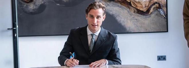 官方：此前和罗马解约的博韦自由转会加盟沃特福德