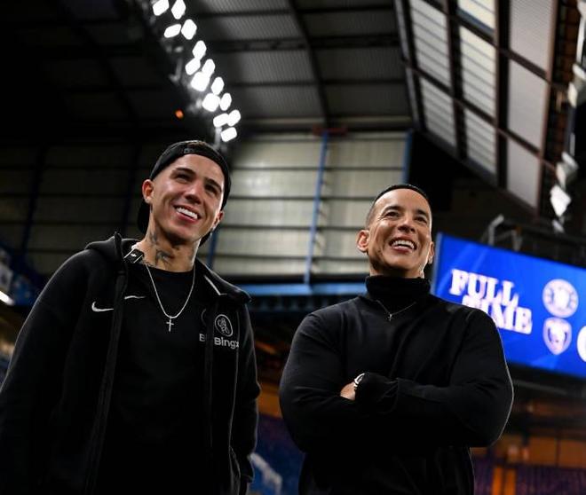 聯動，恩佐邀請波多黎各歌手洋基老爹現場觀看切爾西歐冠比賽