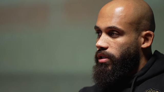 姆伯莫：梅努的进步空间还很大；我还没给队友们弹过钢琴