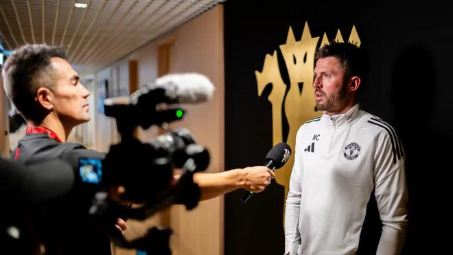 卡里克：大家对卡塞米罗充满了爱；踢阿森纳是很好的挑战