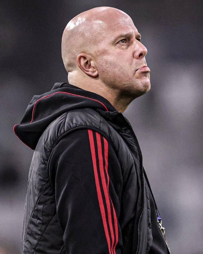 随着曼城2-0+利物浦2-3爆冷！英超最新积分榜：曼联死磕阿森纳