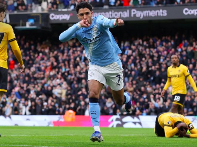 豪门悲喜夜：皇马2-0登顶 利物浦2-3遭读秒绝杀 曼城2-0近5轮首胜