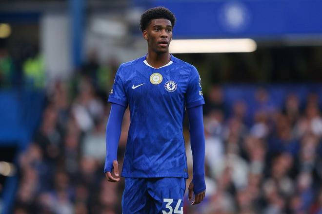 卫报：拜仁有意切尔西后卫阿昌庞，但切尔西无意出售