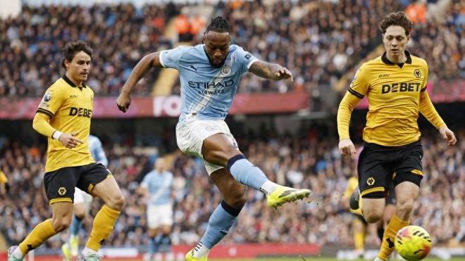 新援刚加盟就进球不断！曼城2-0狼队，争冠再燃希望