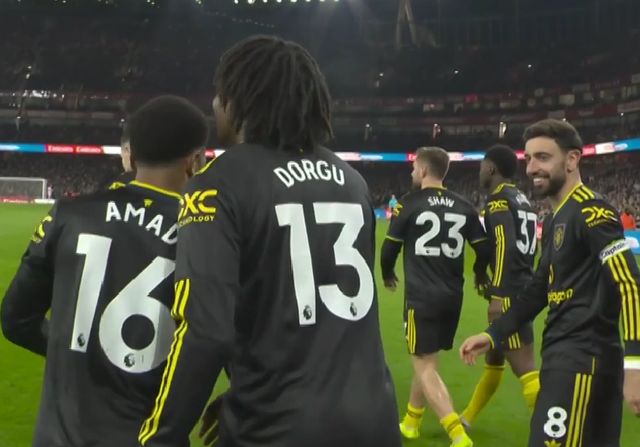 卡里克封神！一场3-2让阿森纳现形：7战强队才2胜，夺冠名不副实