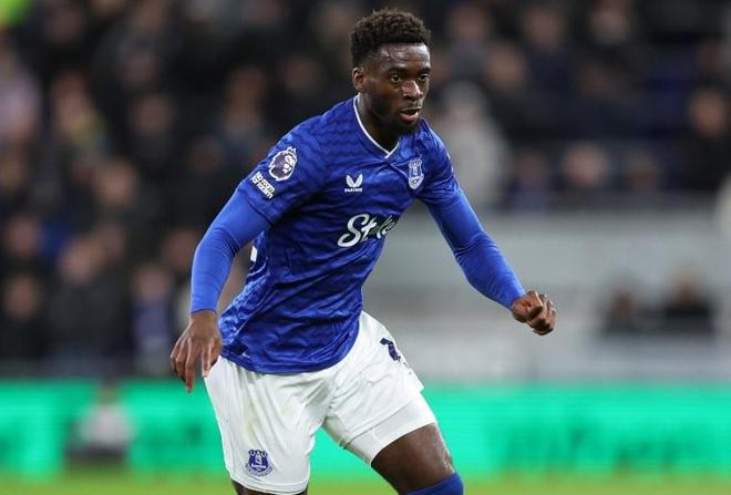 天空体育：埃弗顿拒绝了拉齐奥对伊罗格布南的报价