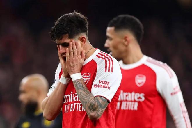 TA：枪手争冠最大敌人是自己，本赛季再无伤病、判罚等借口找