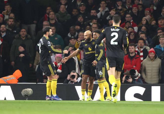 曼联觉醒！绝杀+送枪手主场首败 连斩英超前2 6轮不败赛季首进前4