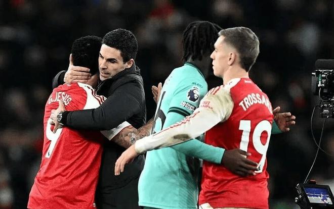 3:2让英超大乱！曼联找出阿森纳弱点，曼城紧追不舍，联赛又不稳