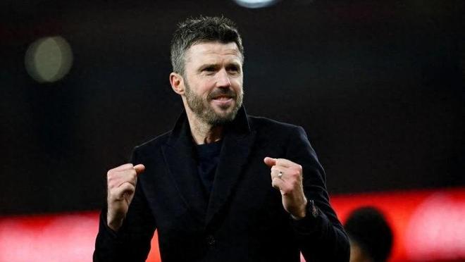 卡里克执教初显神威，曼联连克两大豪门震惊英超