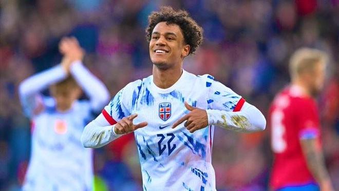 罗马诺：鲍勃转会富勒姆谈判进最后阶段，曼城坚持要3500万镑