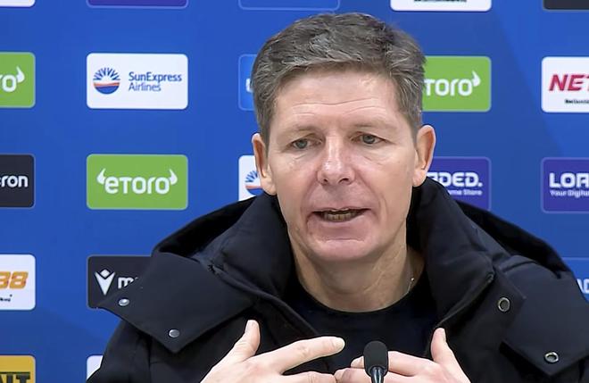 格拉斯纳：我们距离欧战区比距离降级区更近；引援很有挑战性