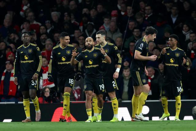 太阳报:曼联计划在世界杯期间去赫尔辛基和哥德堡踢友谊赛 太阳报:曼联计划在世界杯期间去赫尔辛基和哥德堡踢友谊赛