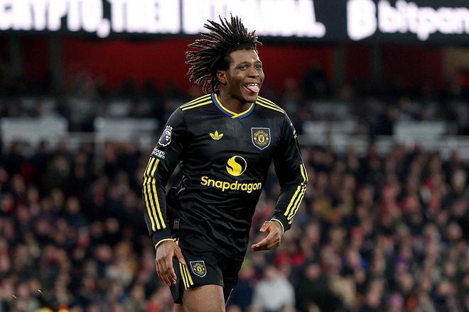 开挂被封了，多古近8场3球2助预计将缺席曼联剩下一半比赛