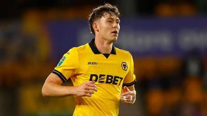 DO：目前只有利兹联报价尤尔根-拉森，狼队倾向留住该球员