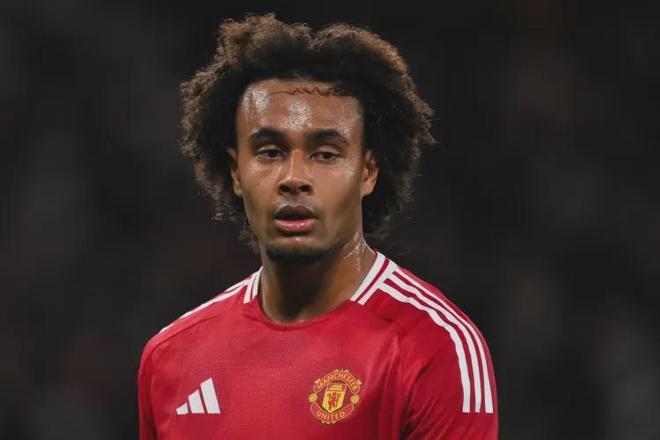 4000万身价沦为鸡肋？尤文罗马疯抢曼联“废柴”，齐尔克泽哪儿香