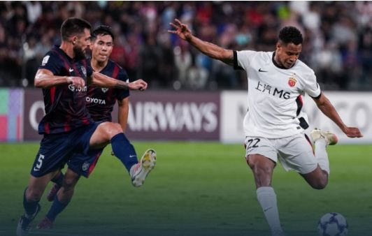 全场被射48脚！这就是中超联赛冠军！徐正源：要拯救中国足球的自尊