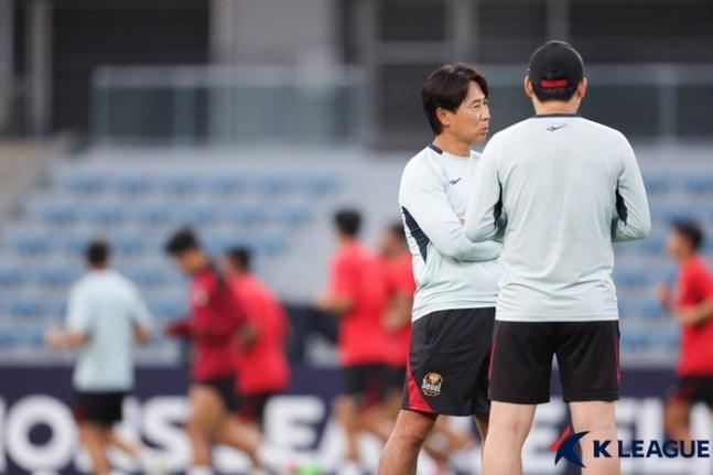 韩媒：首尔队于3日已经抵达中国海南省，正在海南进行冬训