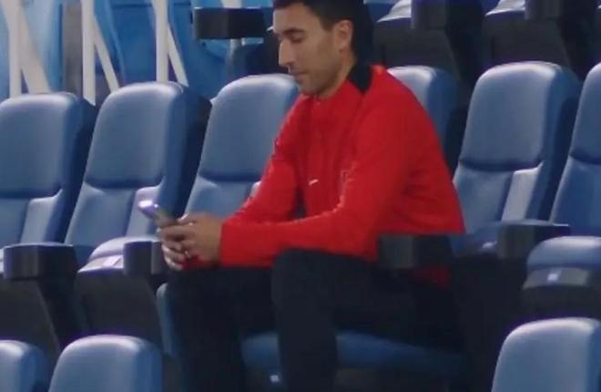 亚历斯祖现身成都蓉城热身赛看台，上赛季效力海港出战13次