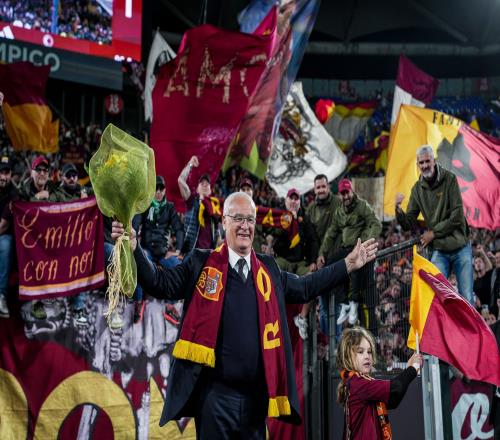 补锅之神！拉涅利接手罗马时排名第12，26轮豪取56分以第五进欧联