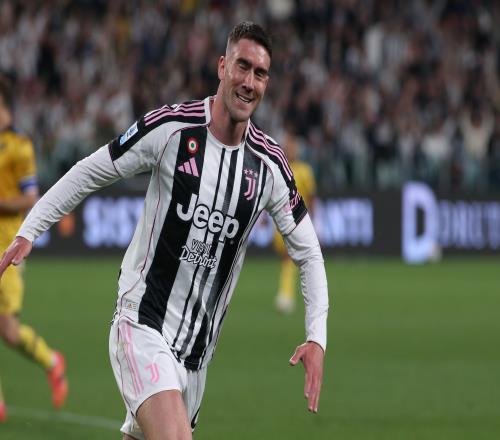 记者：若弗拉霍维奇不接受降薪续约，他将会进入转会市场