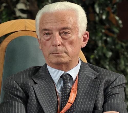 R.I.P.尤文图斯前主席弗朗佐格兰德史蒂文斯离世，享年96岁