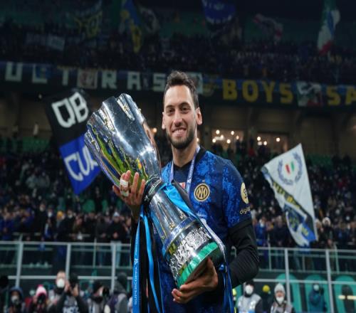 意媒：加拉塔萨雷两位副主席对引进恰20看法不同，将由主席决定