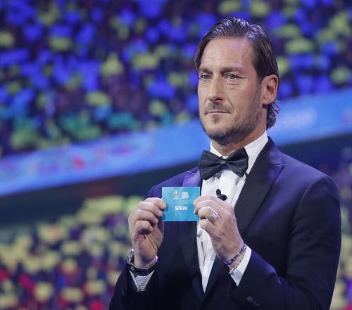 托蒂：劳塔罗的发言不合时宜，队长和主席一起发声让局面变得棘手