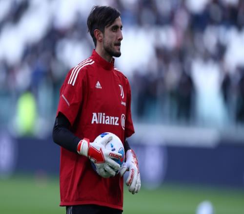 尤文官方：佩林右手指关节手术完成，预计8周后复出