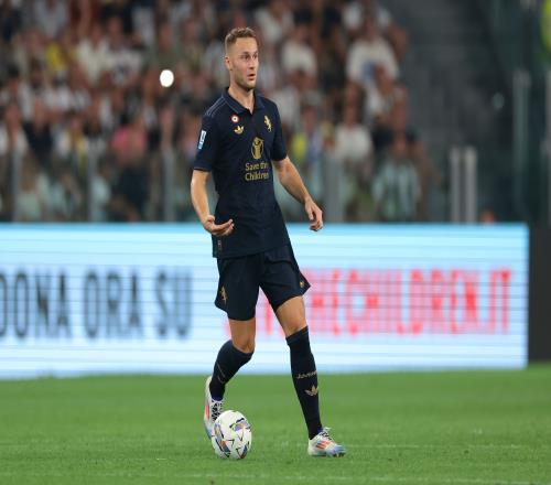 库普梅纳斯：我上赛季个人表现不太好，希望证明自己的价值