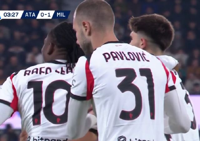 一场1-1！让AC米兰2轮不胜：连续3场丢球+差榜首3分，争冠不易