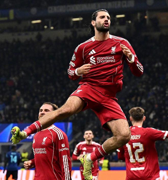 足坛一夜动态：拜仁天才创造历史，巴萨主场复仇，利物浦绝杀国米