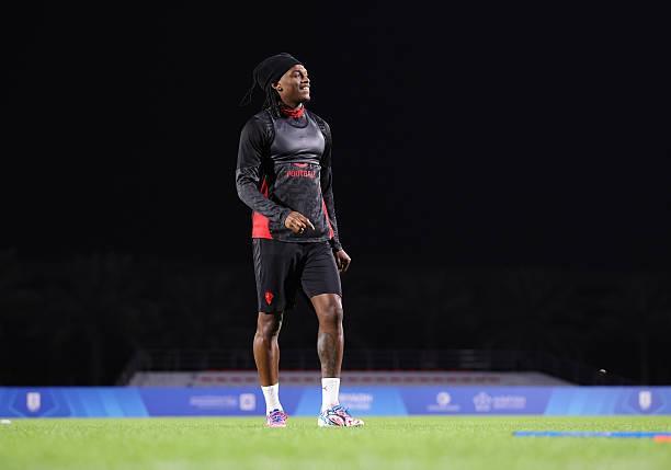 跟队记者：米兰会为莱奥再安排个人训练，以决定能否让他出场