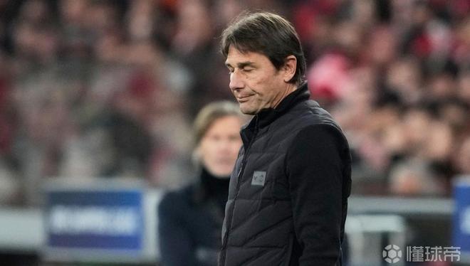 罗体：因航班文件问题，从沙特返回的意甲球迷被扣留几个小时