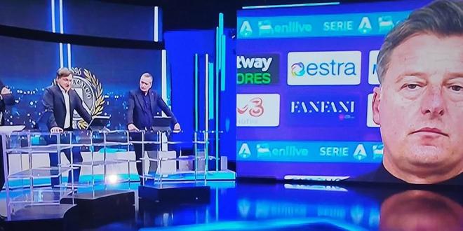 惨败后乌迪内斯主帅向记者发火：你去问球员，别来问我