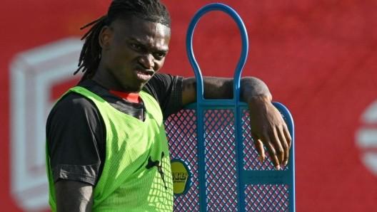 跟队：莱奥至今仍未完全恢复状态，对阵维罗纳可能替补