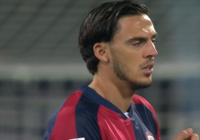 3日凌晨一场经济实惠的1-0 意甲豪门登顶积分榜 压力给到同城死敌